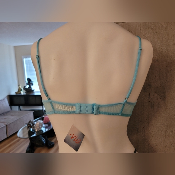 Vintage Vie Lingerie Fishnet Bra 36B - Picture 4 of 7